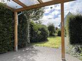 Freisitz mit Blick in den Garten - 