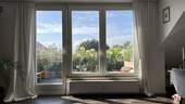Wohnzimmer - Exklusive Dachgeschosswohnung mit Balkon inkl. 2 Stellplätze