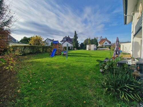 Garten - 1 Zimmer Mehrfamilienhaus, Wohnhaus in Horn-Bad Meinberg