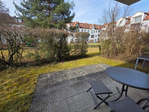 Gartenwohnung mit Terrasse - 3 Zimmer Etagenwohnung in Unterhaching