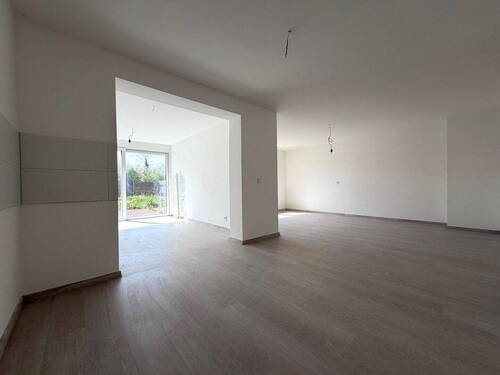 Wohn u Esszimmer - 8 Zimmer Einfamilienhaus in Kenzingen