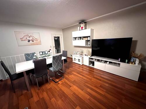 Wohnzimmer1 - 3 Zimmer Etagenwohnung zum Kaufen in Neubrandenburg
