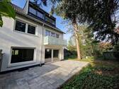 Haus - --- Provisionsfrei für Käufer --- Kernsaniert --- Tolles Reiheneckhaus mit eigener Tiefgarage in Nürnberg Laufamholz ---