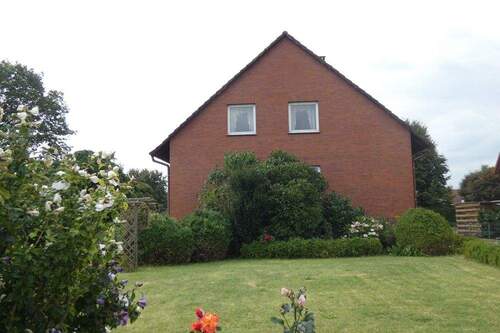 3052 Ansicht vom Vorgarten (8) - 