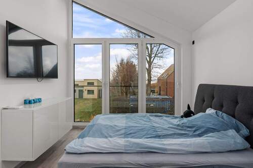 Zweites Schlafzimmer im Dachgeschoss (9,90m²) - 