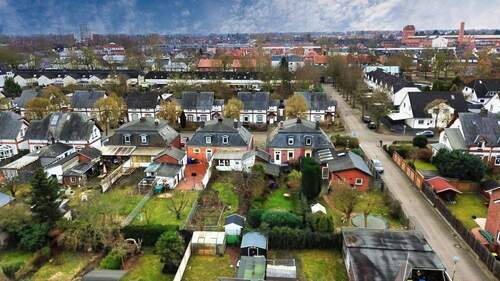 Vogelperspektive - 3 Zimmer Doppelhaushälfte zum Kaufen in Delmenhorst