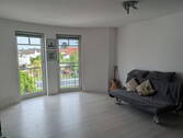 Wohnzimmer - Ruhige 2 Zimmer Wohnung mit Tiefgaragenstellplatz