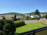 Blick vom Balkon - 8 Zimmer Mehrfamilienhaus, Wohnhaus zum Kaufen in Niedenstein