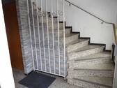 massive Treppenanlage aus Werkstein - 