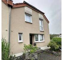 Platz für die ganze Familie - Charmantes Reihenendhaus in ruhiger Lage mit Garten und Garage in Bielefeld-Brackwede - Bielefeld / Brackwede