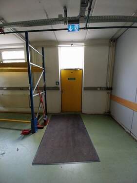 Notausgang über Aussentreppe - 