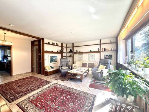 Wohnzimmer - Etagenwohnung mit 85,00 m&sup2; in Hofheim am Taunus zum Kaufen