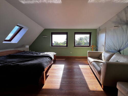 Großes Schlafzimmer im OG - 