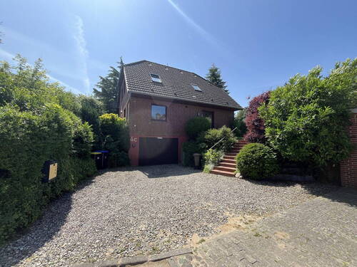 PKW Stellplätze - 4 Zimmer Einfamilienhaus in Heiligenhafen