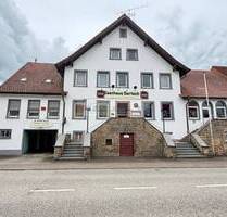 Gastronomie mit Wohnung und Gästezimmern in Konken zu verkaufen.