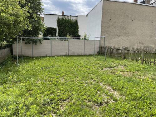 Hofansicht - 6 Zimmer Etagenwohnung in Freiberg