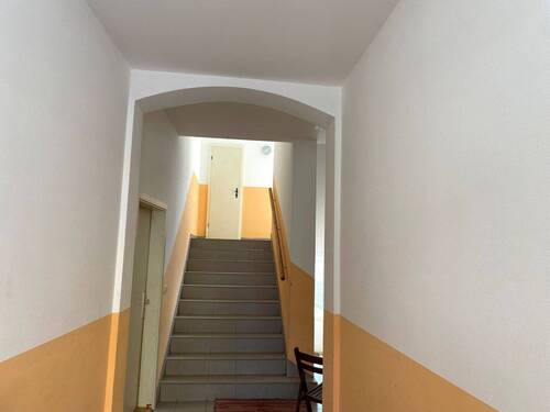 Hausflur - Etagenwohnung mit 156,70 m&sup2; in Freiberg zum Kaufen