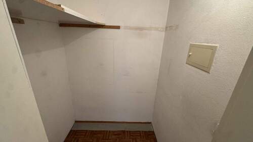Abstellkammer - 
