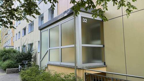 Eingang - 2 Zimmer Etagenwohnung zum Kaufen in München Bogenhausen