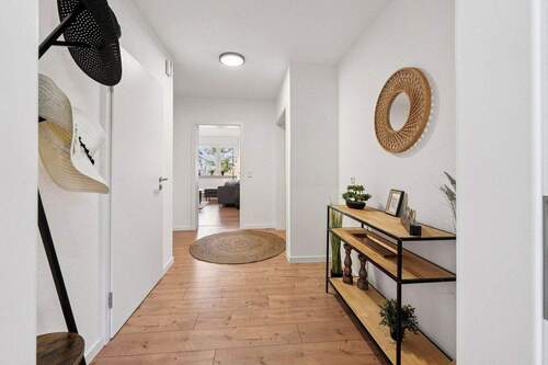 Flur - 4 Zimmer Etagenwohnung zum Kaufen in Schweinfurt