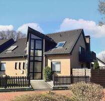 Raumwunder ++ Großzügig geschnittenes Zweifamilienhaus ++ Ruhige Wohnlage ++ 2 Garagen ++ 2 Stellplätze - Dorsten Wulfen