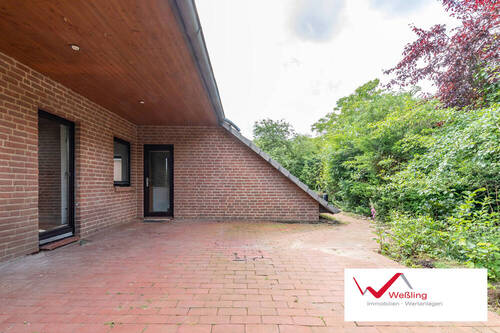 Terrasse mit Nebeneingang HWR - 