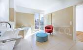 Vollbad mit separater Dusche - 