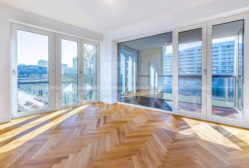 Zimmer - Elbblick aus jedem Zimmer! - 2.150.000,00 EUR Kaufpreis, ca.  178,00 m² Wohnfläche