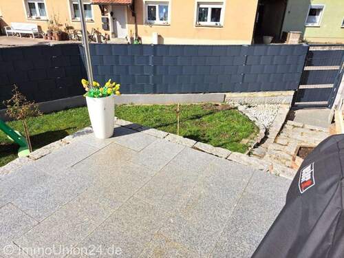 Bild 2 - 6 Zimmer Mehrfamilienhaus, Wohnhaus zum Kaufen in Spalt