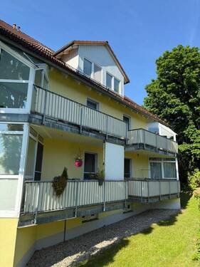 Haus14b_Rueckseite - 3 Zimmer Etagenwohnung in Radebeul