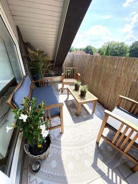 Sonniger Balkon - 3 ZKB mit Balkon und EBK im 3.OG mit schöner Aussicht über E-Gerschede
