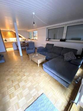 Großes Wohnzimmer - Etagenwohnung mit 85,00 m&sup2; in Essen zur Miete