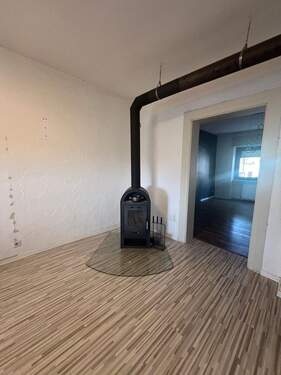 Bild 2 - 8 Zimmer Mehrfamilienhaus, Wohnhaus zum Kaufen in Neunkirchen