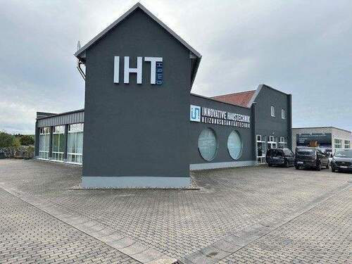 Außen 4.jpg - Halle in Freyburg (Unstrut) zum Kaufen