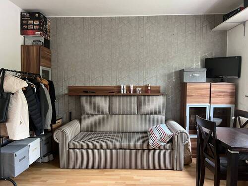 Wohnzimmer - 1 Zimmer Etagenwohnung zum Kaufen in Hamburg