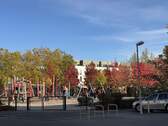 Spielplatz vor dem Haus - 