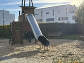 Spielplatz hinter dem Haus - 
