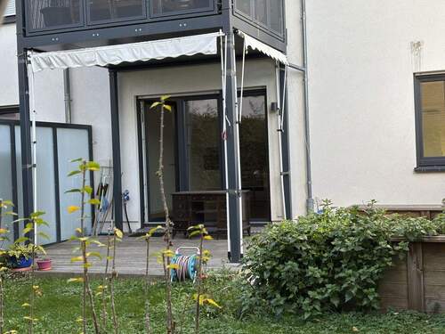 Terrasse und Hochbeet - 3 Zimmer Etagenwohnung zum Kaufen in Berlin