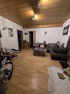 Wohnzimmer - Bild 1.jpg - 3 Zimmer Etagenwohnung in Beckingen