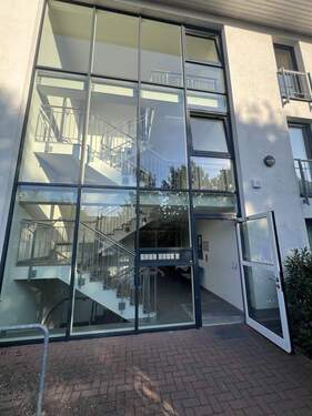 automatische Türe - 2 Zimmer Etagenwohnung zum Kaufen in Bad Segeberg