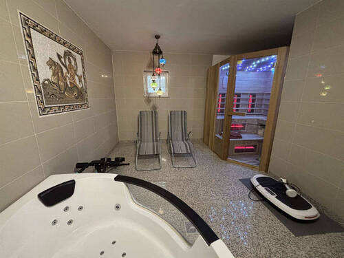 inkl. Whirlpool und Sauna - 