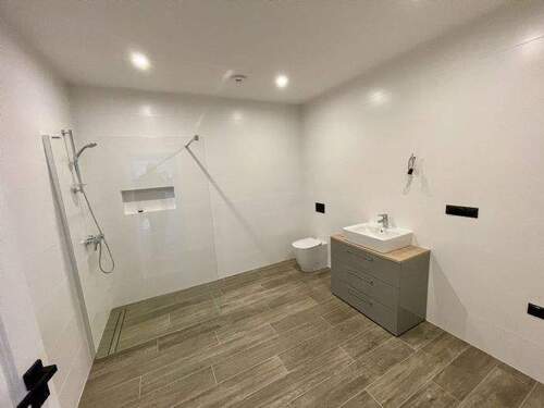 Badezimmer Flachbau - 