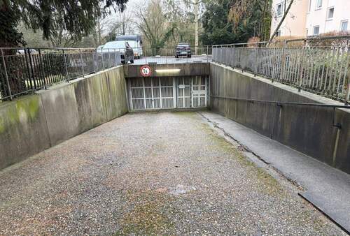 Einfahrt Tiefgarage - 