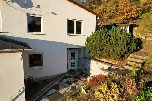 Eingang - Einfamilienhaus mit 193,30 m&sup2; in Herborn / Seelbach zum Kaufen