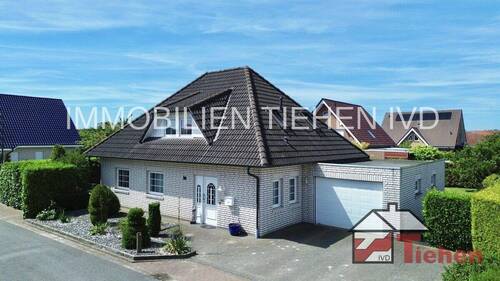 1 - Großzügiger Winkelwalmdachbungalow mit Einliegerpotenzial - PROVISIONSFREI!