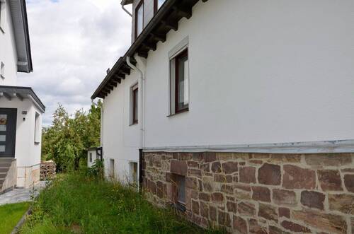 seitliche Ansicht - Mehrfamilienhaus, Wohnhaus mit 196,00 m&sup2; in Fritzlar zum Kaufen