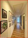 Flur mit Zugang zur Dachterrasse - 