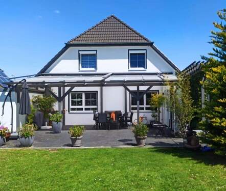 Bild 2 - 6 Zimmer Einfamilienhaus zum Kaufen in Bergen