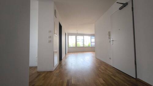 Blick vom Eingangsbereich - Provisionsfrei - Moderne & ruhige 3-Zimmer-Wohnung am Münchener Hirschgarten