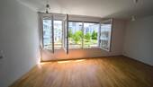 Blick in die ruhige Grünanlage - 3 Zimmer Etagenwohnung in München